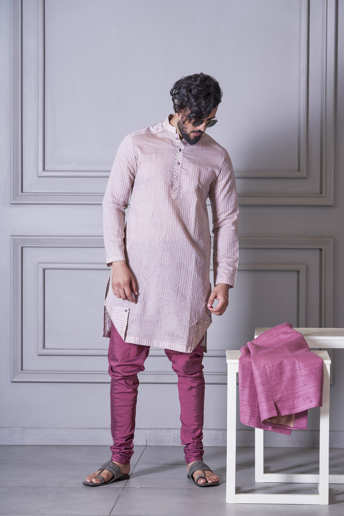 Pink Handloom Cotton Kurta Set With Bundi Jacket