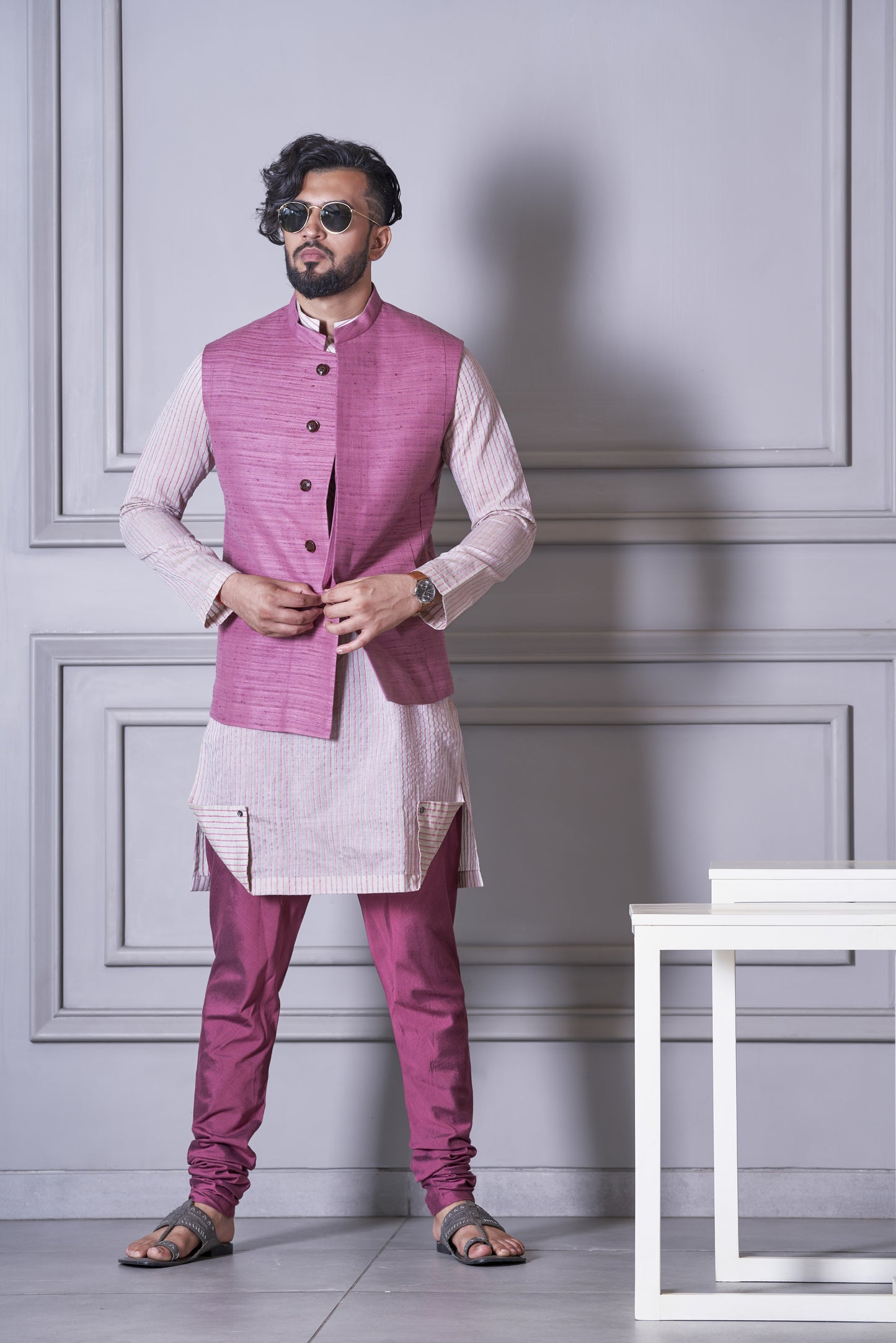 Pink Handloom Cotton Kurta Set With Bundi Jacket