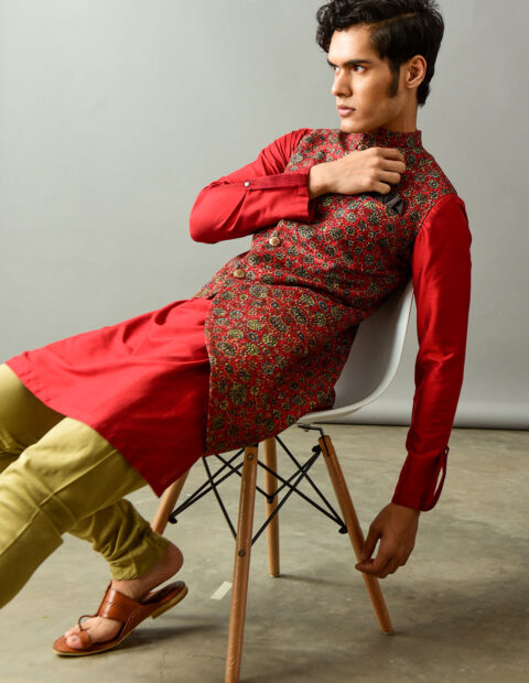 Traditional red full sleeved Kurta