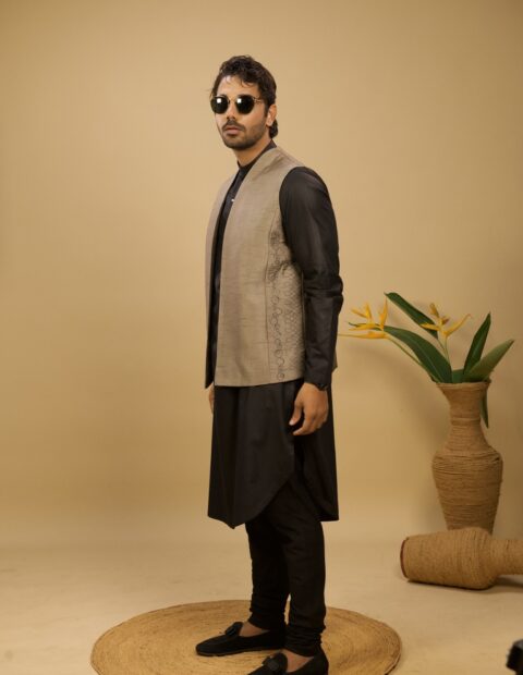Brown Bundi Black Kurta set